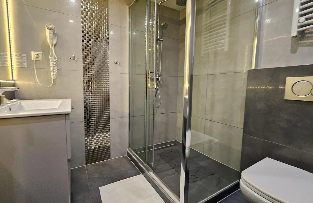 Wellness Resort Kamzík-1